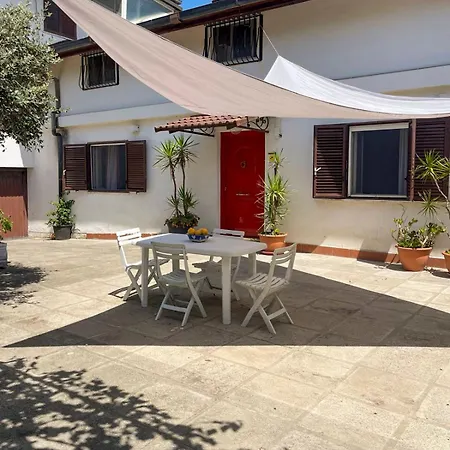 Giallo Limone Oda ve Kahvaltı Salerno