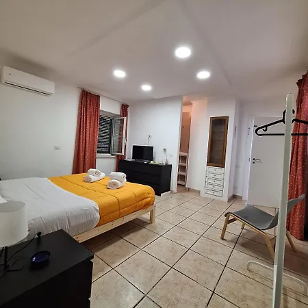 Oda ve Kahvaltı Giallo Limone